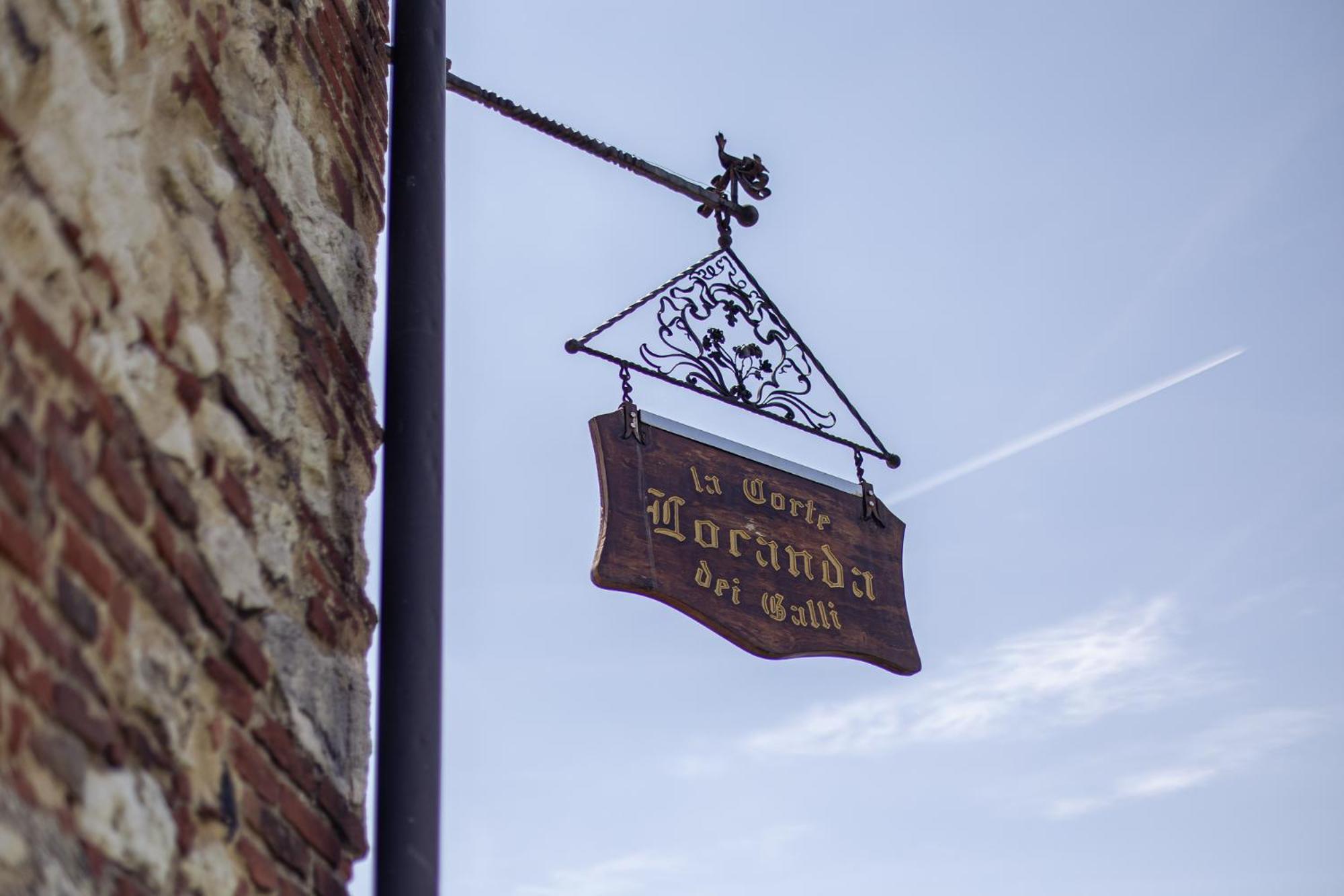 Locanda La Corte Dei Galli Guest House Carre Exterior photo