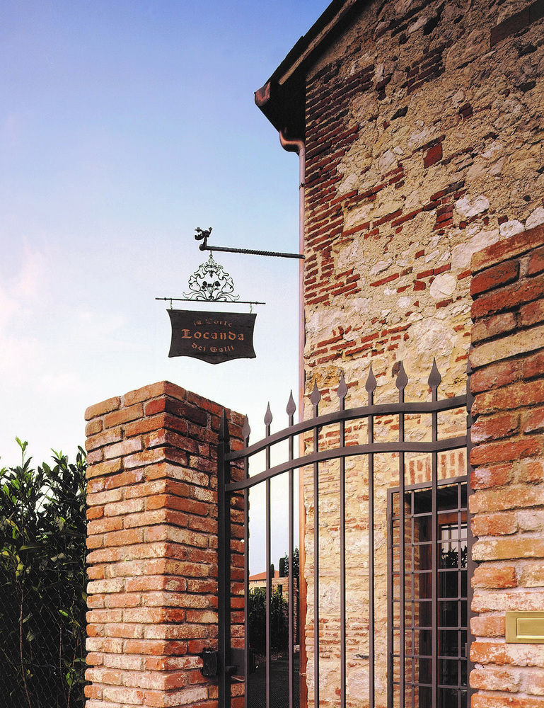 Locanda La Corte Dei Galli Guest House Carre Exterior photo